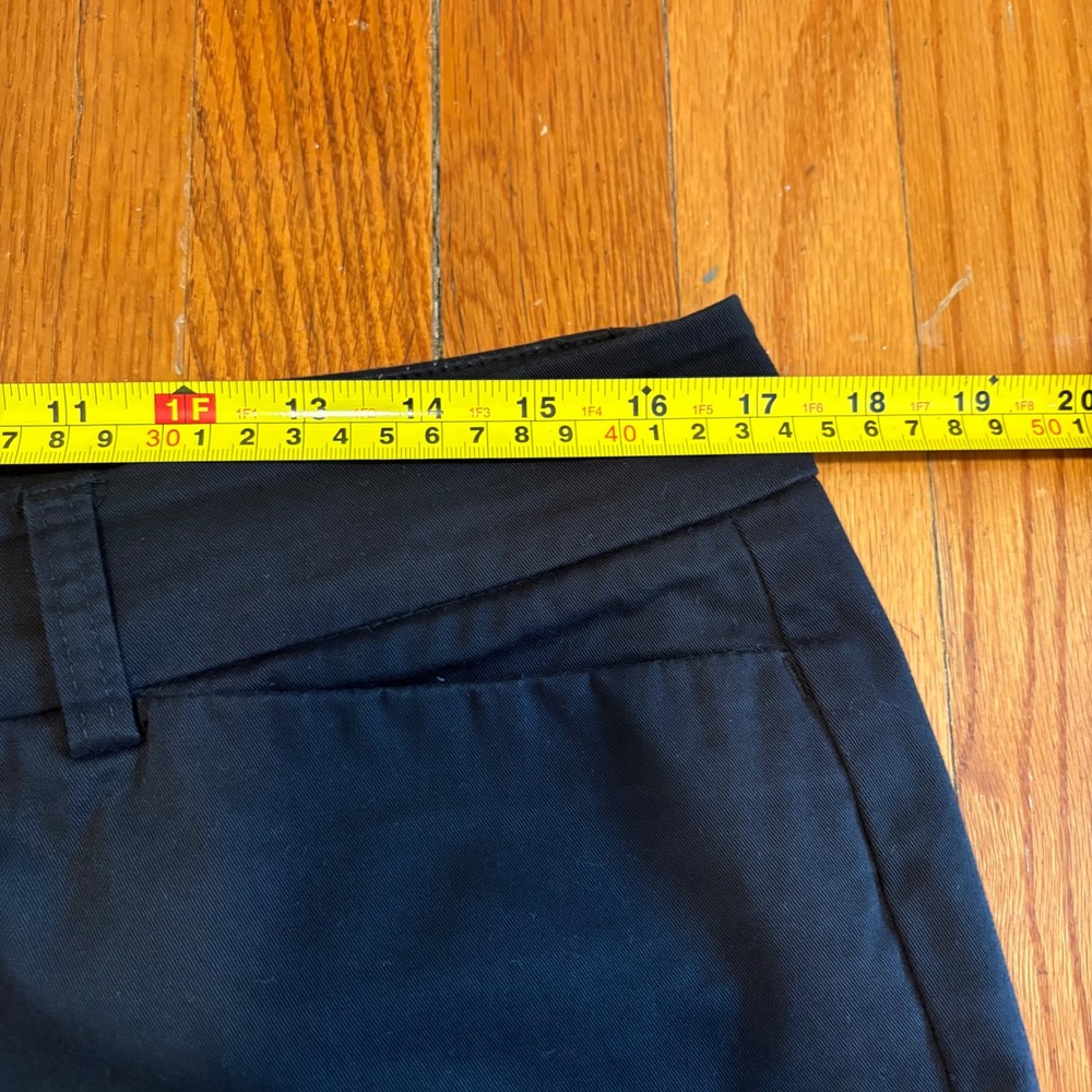 Dockers Women 12 Short Trousers Black Mid Rise Curvy Bootcut Chino 34"X27" - Picture 4 of 6